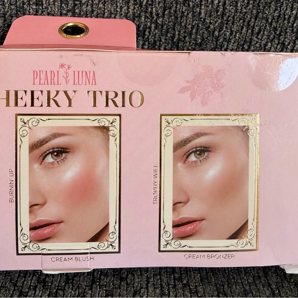 Pearl & Luna Cheeky Trio Blush Set- Cream highlight, blush and bronzer